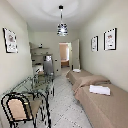아파트 Scala Dei Turchi Palace Fuer 4 Personen In